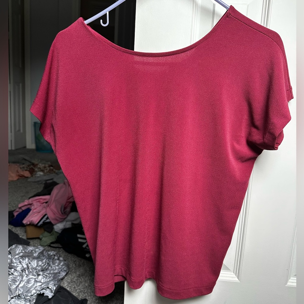 Banana Republic T-shirt with bow